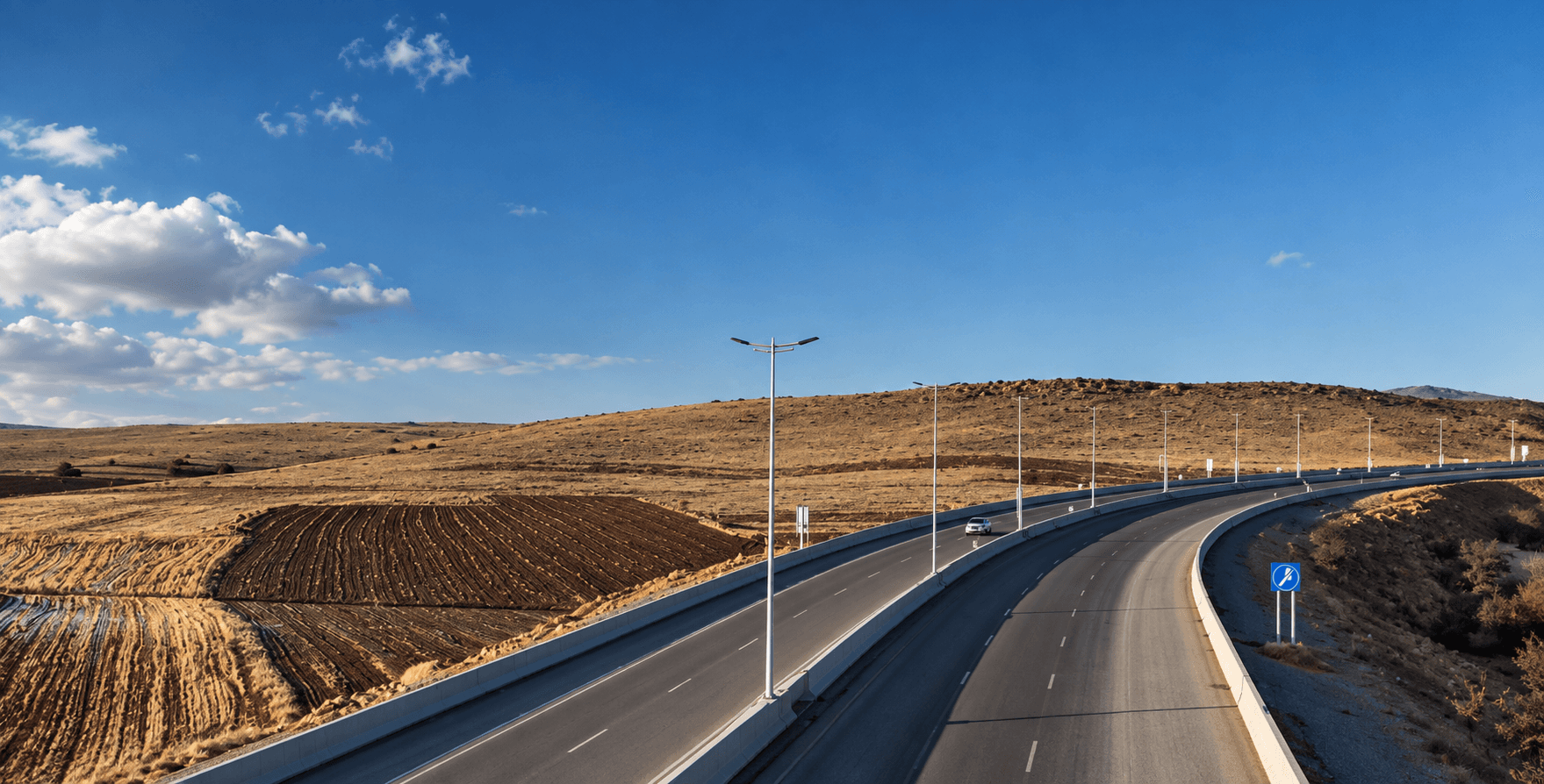 Isfahan Shiraz Freeway Lighting 04