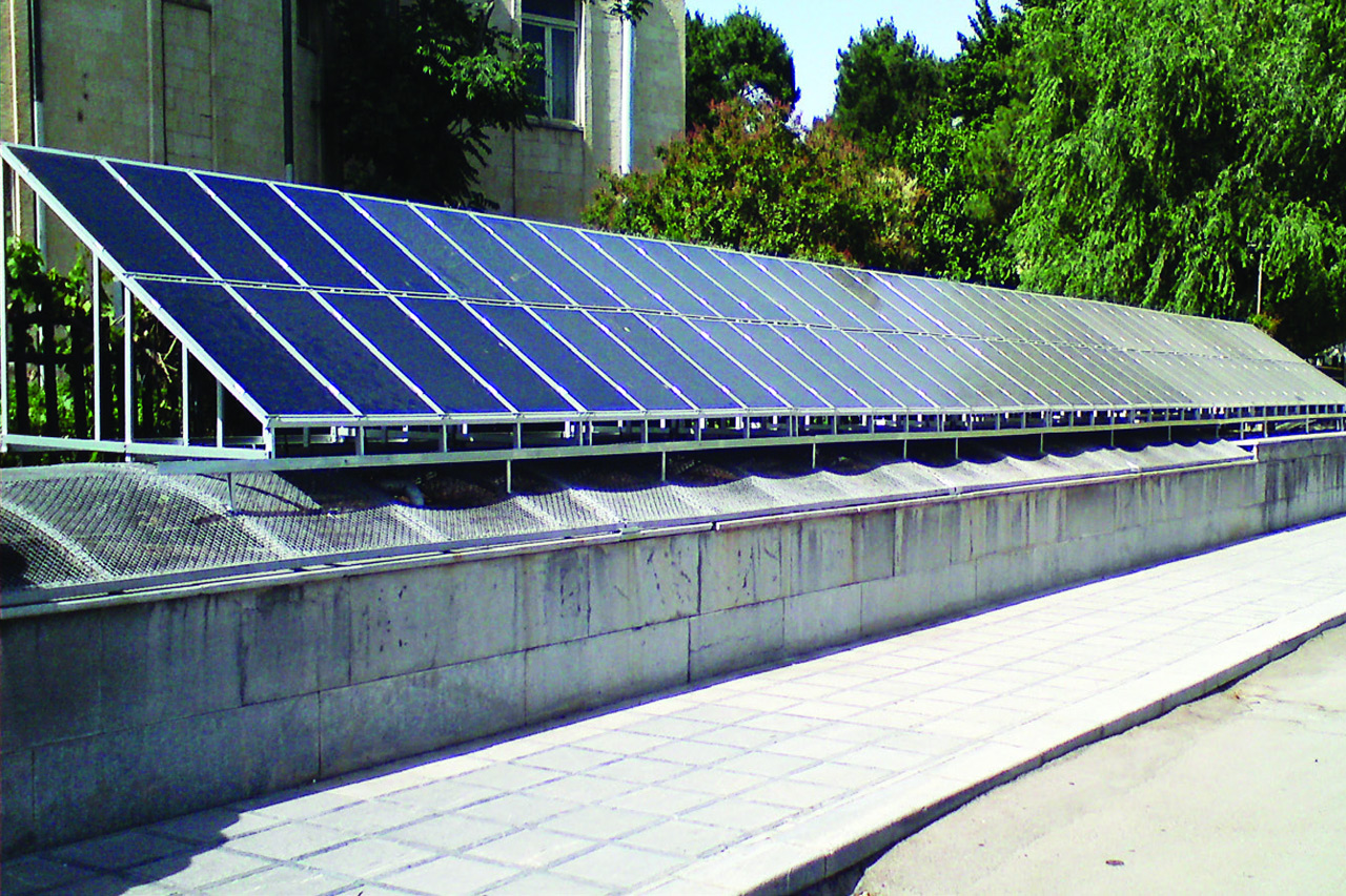 Solar Panel Installation at Isfahan Central Municipality Building